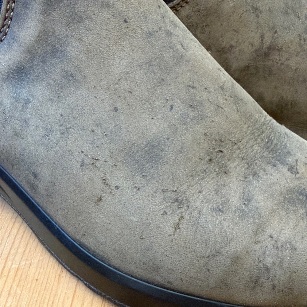 Blundstone Distressed Brown Leather Boots - Picture 7 of 8